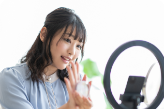 なぜ今、ライブ配信者が“本気で稼げる”のか？